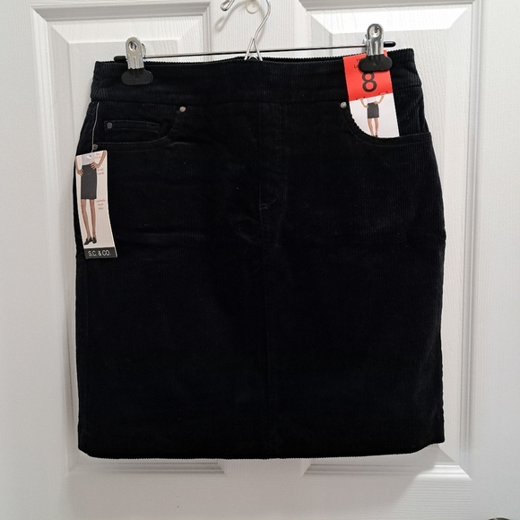 S.C. & Co Ladies Corduroy Skirt Womens Size 8 Pull On Black Cord Skirt  NWT - Picture 4 of 12